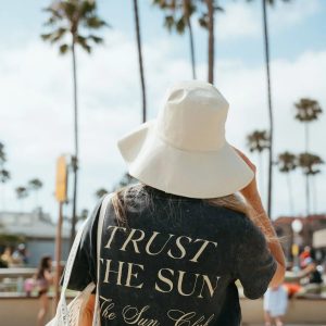 Trust the Sun Tee